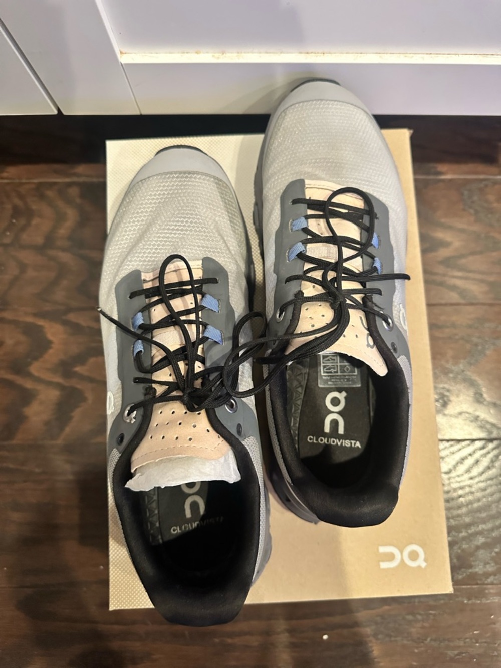 On Cloudvista Running Shoes - size 9.5 - Picture 7 of 7